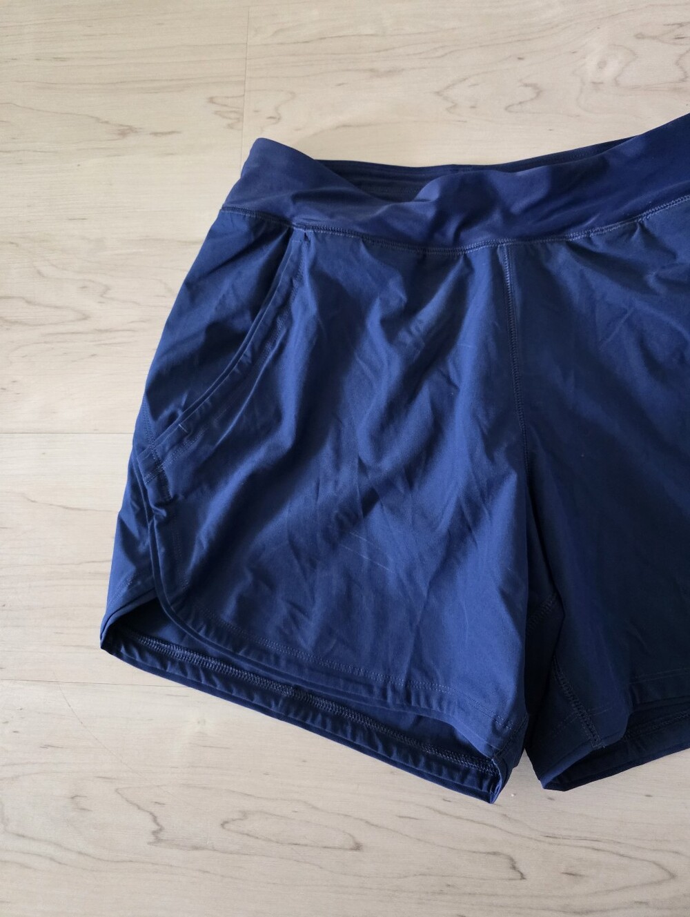 Lands’ End Women’s Size 8 Navy Blue Active Athletic Shorts Stretch Pockets - Picture 4 of 8